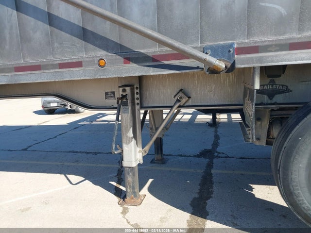 44419052 :رقم المزاد ، 5MADA273XPR082313 vin ، 2023 Mac Trailer Mfg Dump Semi Trailer مزاد بيع