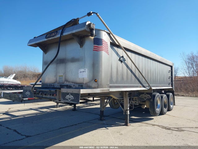 44419052 :رقم المزاد ، 5MADA273XPR082313 vin ، 2023 Mac Trailer Mfg Dump Semi Trailer مزاد بيع