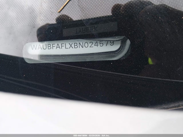 2011 AUDI A4 WAUBFAFLXBN024579 Photo 8