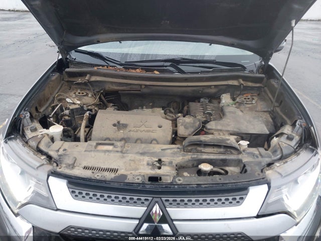 2020 MITSUBISHI OUTLANDER JA4AZ3A37LZ027372 Photo 9