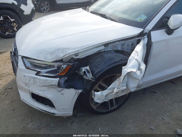 Продажа на аукционе авто 2017 Audi A3 2.0t Premium, vin: WAUAUGFF1H1033833, номер лота: 44419122
