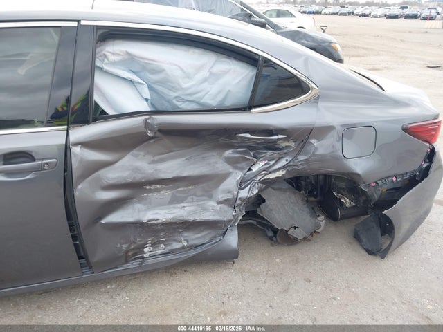 44419165 :رقم المزاد ، JTHBK1GG2G2211631 vin ، 2016 Lexus Es 350 مزاد بيع