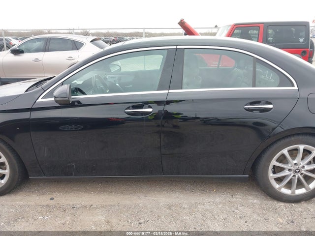 2021 Mercedes-benz A 220 მანქანა იყიდება აუქციონზე, vin: W1K3G4EB4MJ276794, აუქციონის ნომერი: 44419177
