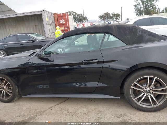 Продаж на аукціоні авто 2017 Ford Mustang Ecoboost Premium, vin: 1FATP8UH3H5292996, номер лоту: 44419180