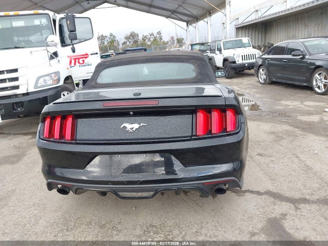 Продаж на аукціоні авто 2017 Ford Mustang Ecoboost Premium, vin: 1FATP8UH3H5292996, номер лоту: 44419180