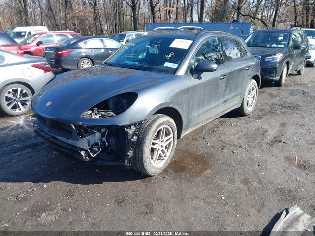 2018 PORSCHE MACAN WP1AA2A59JLB05450 Photo 1