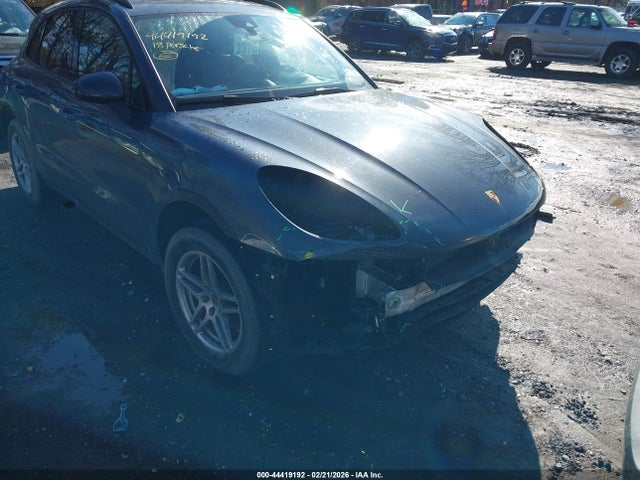 2018 PORSCHE MACAN WP1AA2A59JLB05450 Photo 5