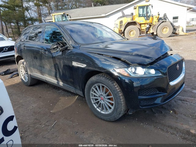 2017 JAGUAR F-PACE SADCS2BN5HA092325 Photo 0