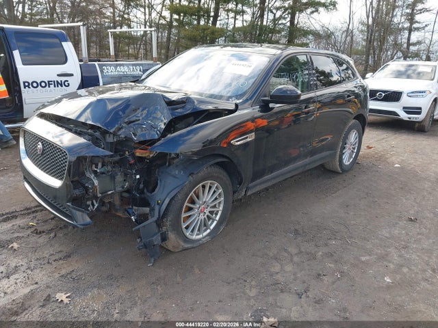 2017 JAGUAR F-PACE SADCS2BN5HA092325 Photo 1