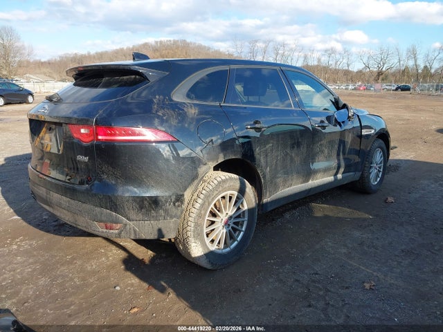 2017 JAGUAR F-PACE SADCS2BN5HA092325 Photo 3