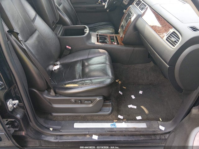 2007 Chevrolet Tahoe Ltz მანქანა იყიდება აუქციონზე, vin: 1GNFK130X7J253604, აუქციონის ნომერი: 44419228