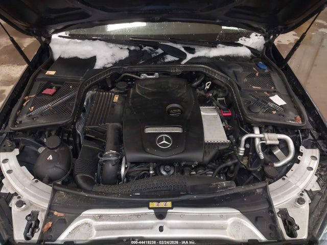 44419238 :رقم المزاد ، 55SWF4KB7FU021886 vin ، 2015 Mercedes-benz C 300 Luxury 4matic مزاد بيع