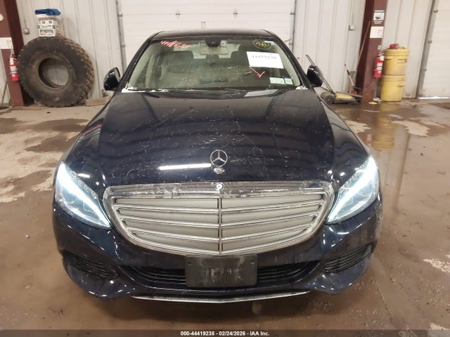 44419238 :رقم المزاد ، 55SWF4KB7FU021886 vin ، 2015 Mercedes-benz C 300 Luxury 4matic مزاد بيع