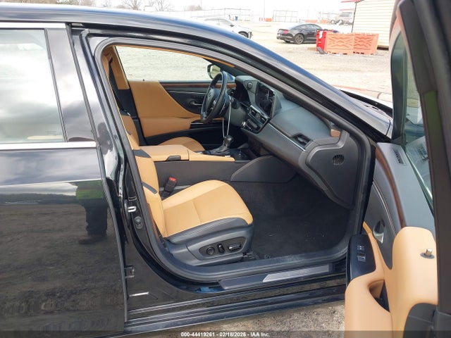 44419261 :رقم المزاد ، 58ADZ1B16PU157946 vin ، 2023 Lexus Es 350 مزاد بيع