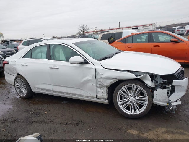 44419278 :رقم المزاد ، 1G6DF5RK8N0106613 vin ، 2022 Cadillac Ct4 Premium Luxury مزاد بيع