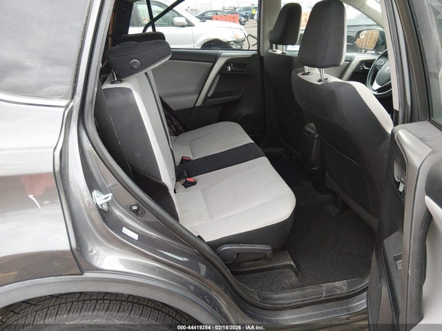 Toyota Rav4 Xle 2016 2T3RFREV8GW416186 Image 8