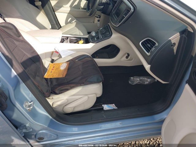 Aukcja sprzedaży 2015 Chrysler 200 Limited, vin: 1C3CCCAB5FN634586, numer aukcji: 44419306