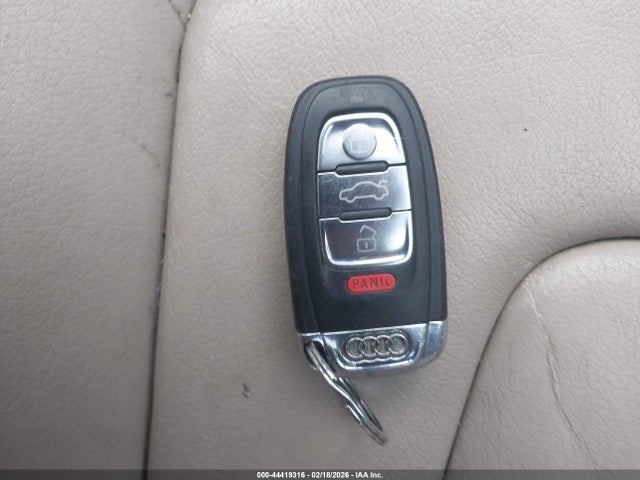 2010 Audi A4 2.0t Premium მანქანა იყიდება აუქციონზე, vin: WAUBFAFL9AN015077, აუქციონის ნომერი: 44419316