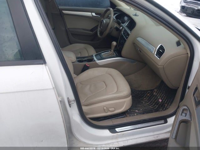 2010 Audi A4 2.0t Premium მანქანა იყიდება აუქციონზე, vin: WAUBFAFL9AN015077, აუქციონის ნომერი: 44419316