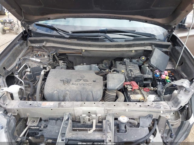 2019 MITSUBISHI OUTLANDER JA4AD3A30KZ007428 Photo 9