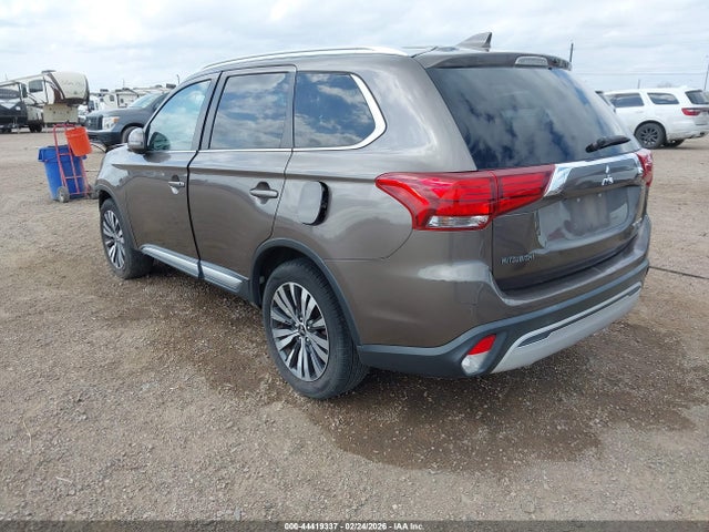 2019 MITSUBISHI OUTLANDER JA4AD3A30KZ007428 Photo 2