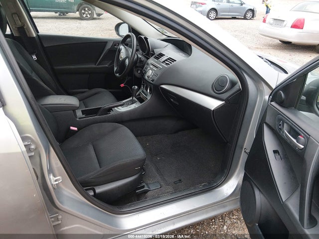 44419336 :رقم المزاد ، JM1BL1VF5B1427318 vin ، 2011 Mazda Mazda3 I Touring مزاد بيع