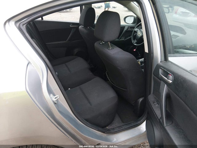 44419336 :رقم المزاد ، JM1BL1VF5B1427318 vin ، 2011 Mazda Mazda3 I Touring مزاد بيع