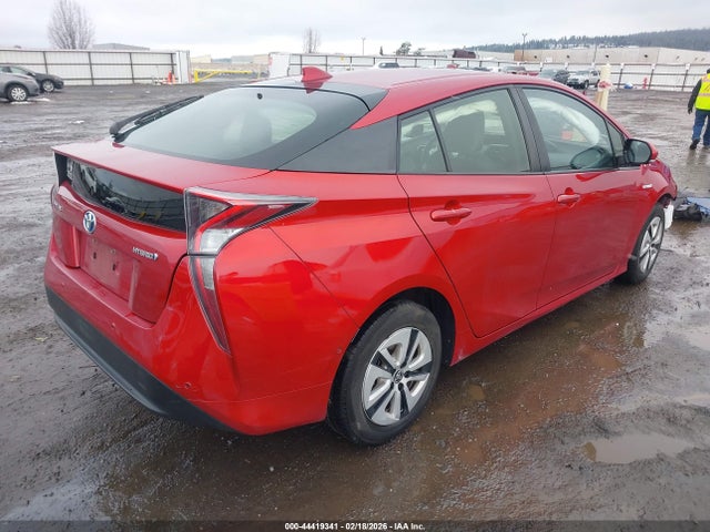 Toyota Prius Four 2017 JTDKARFU1H3540102 Image 4