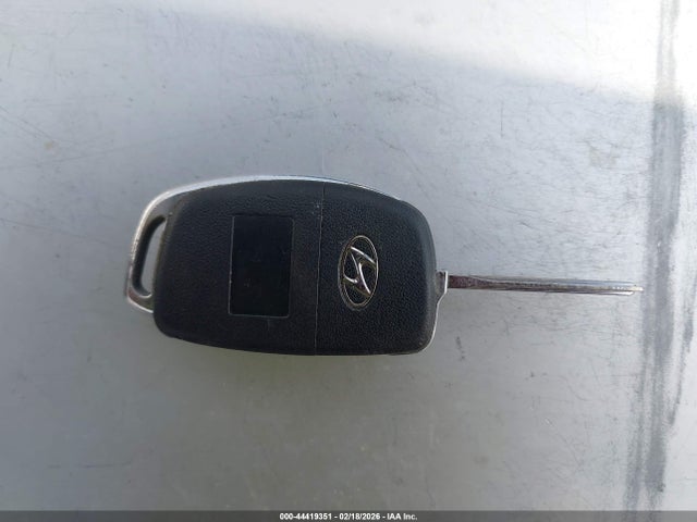 5NPE24AF7FH169471 Hyundai SONATA SE