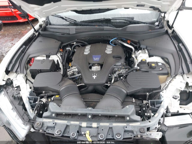 Продаж на аукціоні авто 2021 Maserati Levante S, vin: ZN661YUA9MX372103, номер лоту: 44419376