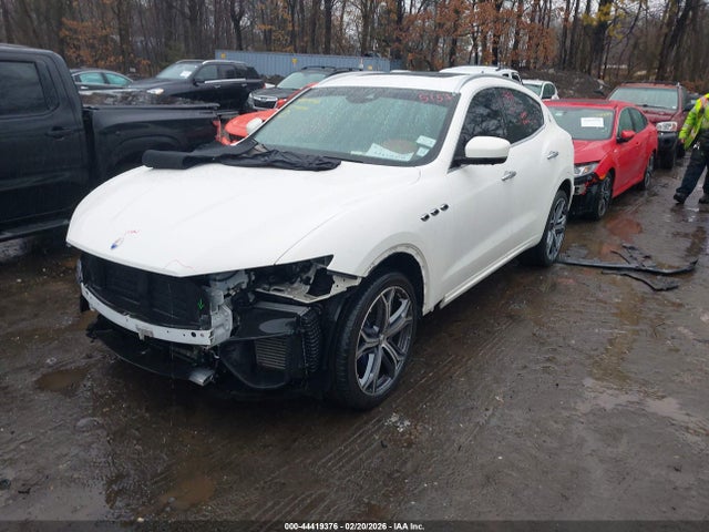 Продаж на аукціоні авто 2021 Maserati Levante S, vin: ZN661YUA9MX372103, номер лоту: 44419376