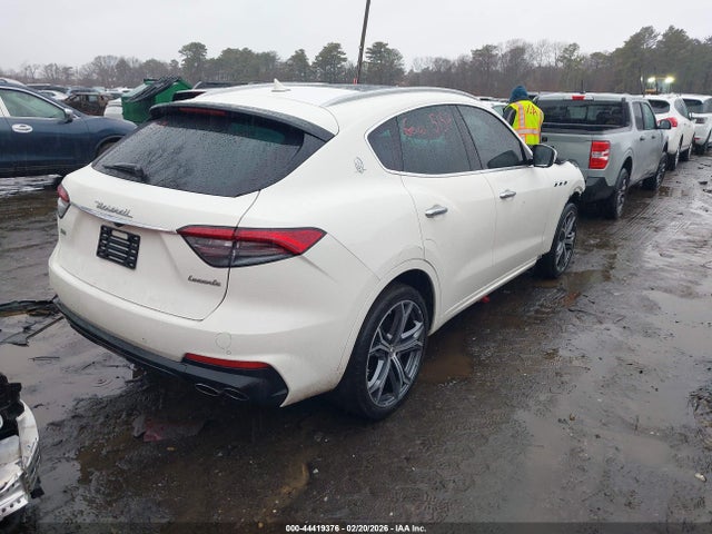 Продаж на аукціоні авто 2021 Maserati Levante S, vin: ZN661YUA9MX372103, номер лоту: 44419376