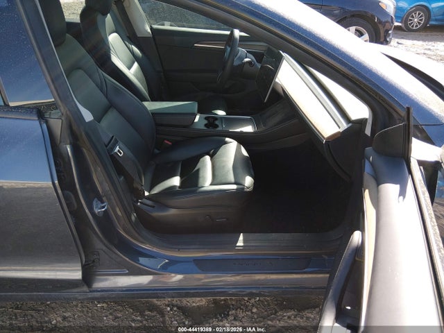 2022 TESLA MODEL 3 5YJ3E1EB4NF115613 Photo 4