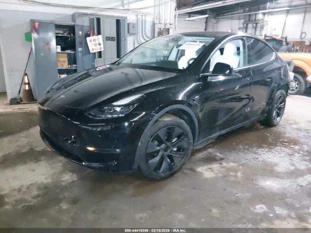 2025 Tesla Model Y Long Range Dual Motor All-wheel Drive მანქანა იყიდება აუქციონზე, vin: 7SAYGDEE7SF288889, აუქციონის ნომერი: 44419399