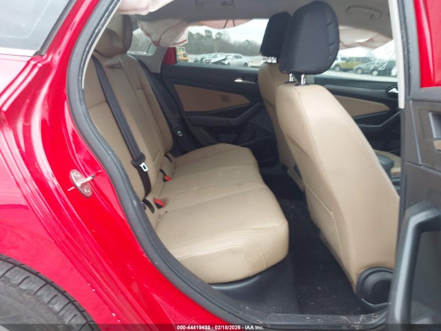 44419433 :رقم المزاد ، 3VWE57BU7KM101484 vin ، 2019 Volkswagen Jetta 1.4t Sel مزاد بيع