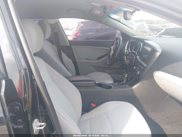 5XXGM4A79EG318369 KIA Optima Lx