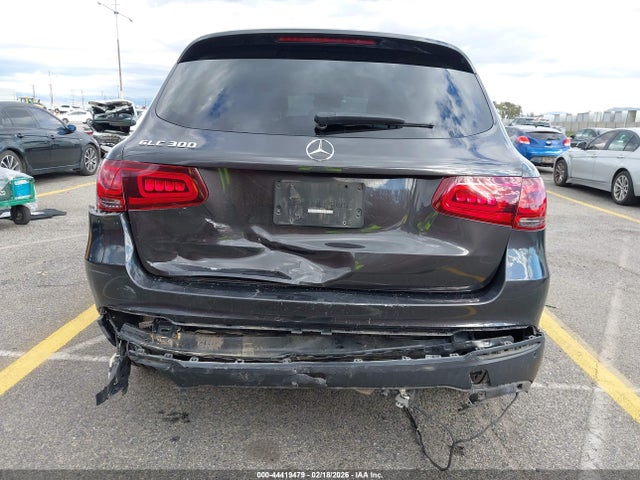 W1N0G8DB4NV325260 Mercedes-Benz Glc 300 Suv