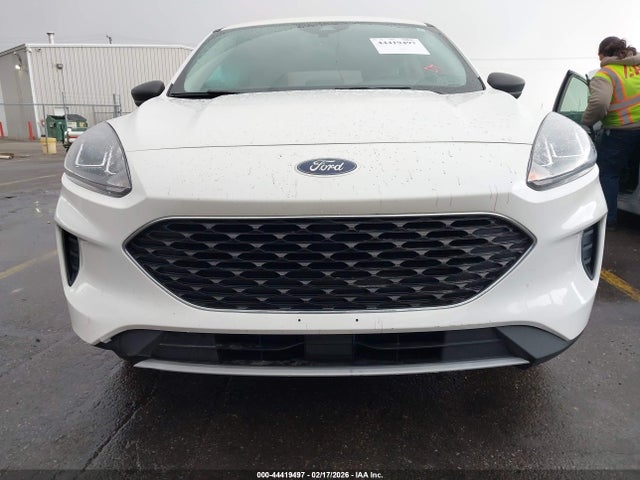 1FMCU9BZ7NUA39634 Ford Escape Se Hybrid