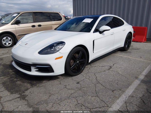 2018 PORSCHE PANAMERA WP0AA2A77JL100945 Photo 1