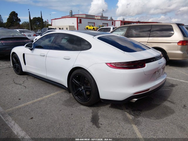 2018 PORSCHE PANAMERA WP0AA2A77JL100945 Photo 2