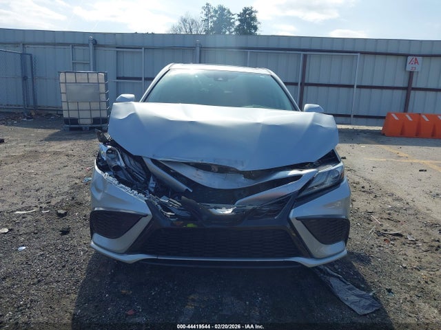 44419544 :رقم المزاد ، 4T1K31AK3MU564144 vin ، 2021 Toyota Camry Xse Hybrid مزاد بيع