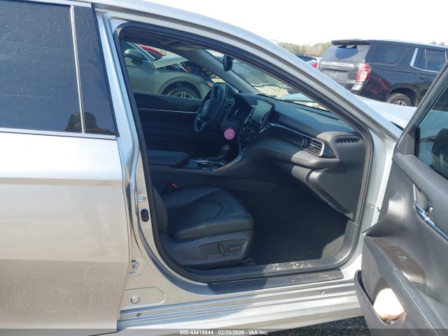 44419544 :رقم المزاد ، 4T1K31AK3MU564144 vin ، 2021 Toyota Camry Xse Hybrid مزاد بيع