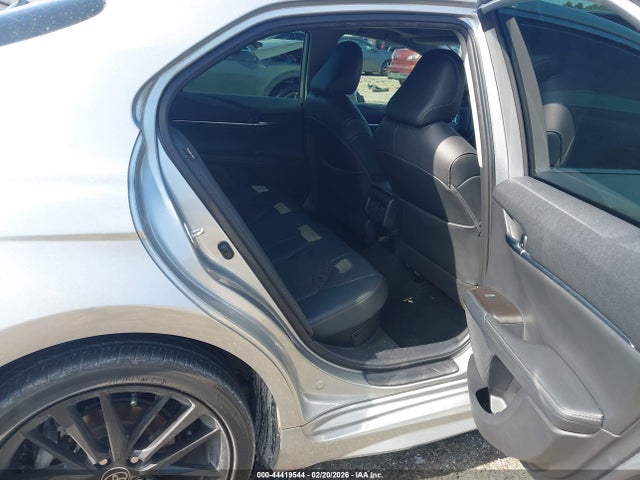44419544 :رقم المزاد ، 4T1K31AK3MU564144 vin ، 2021 Toyota Camry Xse Hybrid مزاد بيع