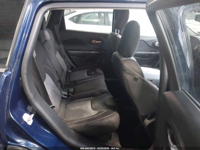 Продажа на аукционе авто 2014 Jeep Cherokee Latitude, vin: 1C4PJMCB2EW281996, номер лота: 44419570