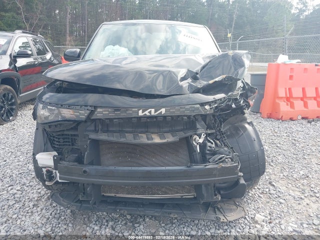 KNDJ23AU1P7896215 KIA SOUL LX