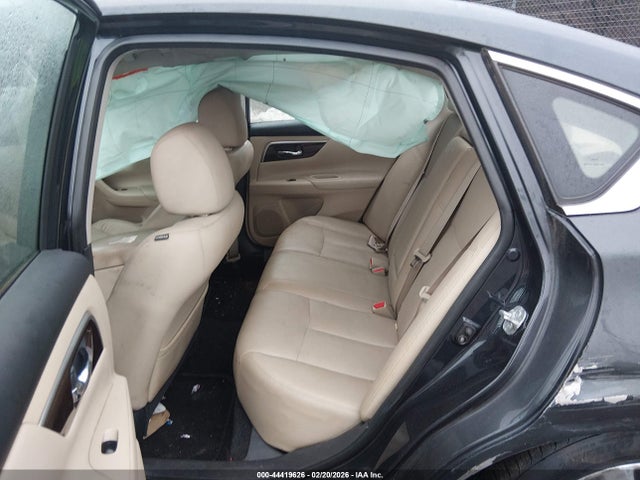 2015 Nissan Altima 2.5/2.5 S/2.5 Sl/2.5 Sv მანქანა იყიდება აუქციონზე, vin: 1N4AL3AP7FC250048, აუქციონის ნომერი: 44419626