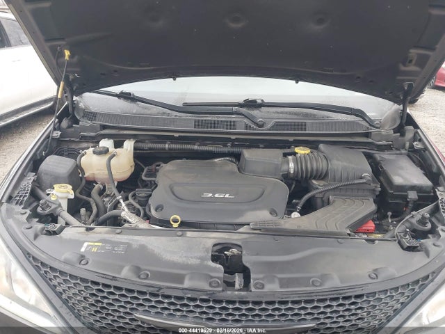 44419629 :رقم المزاد ، 2C4RC1BG1JR234587 vin ، 2018 Chrysler Pacifica Touring L مزاد بيع