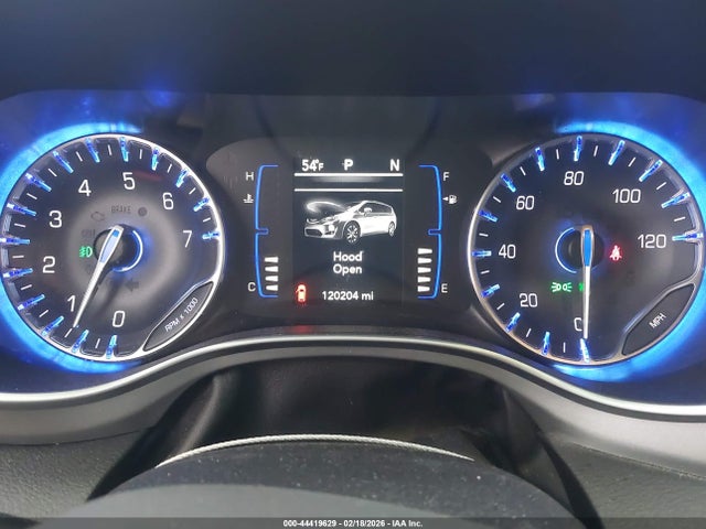 44419629 :رقم المزاد ، 2C4RC1BG1JR234587 vin ، 2018 Chrysler Pacifica Touring L مزاد بيع