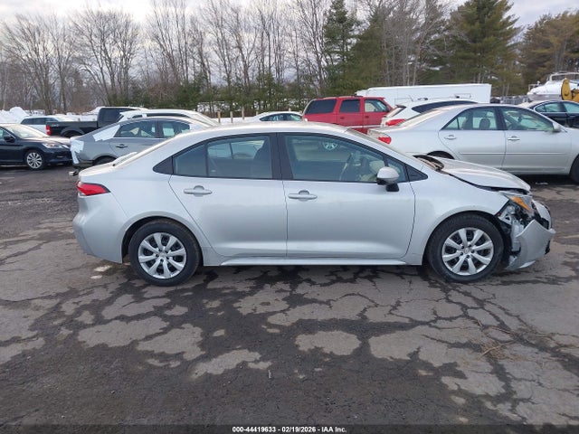 Toyota COROLLA LE 2022 5YFEPMAE1NP378649 Image 13