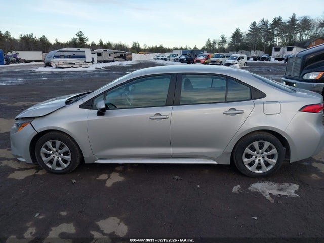 Toyota COROLLA LE 2022 5YFEPMAE1NP378649 Image 14